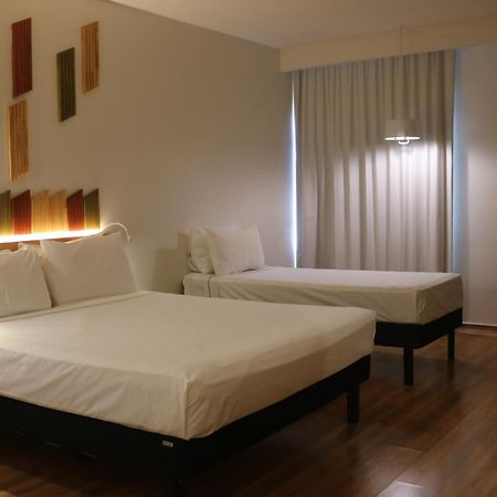 Hotel Nacional Inn Curitiba Santa Felicidade Bagian luar foto