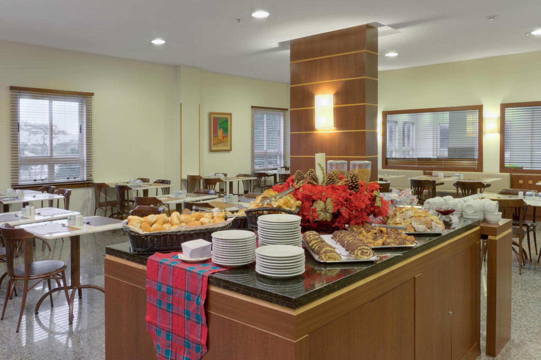 Hotel Nacional Inn Curitiba Santa Felicidade Bagian luar foto